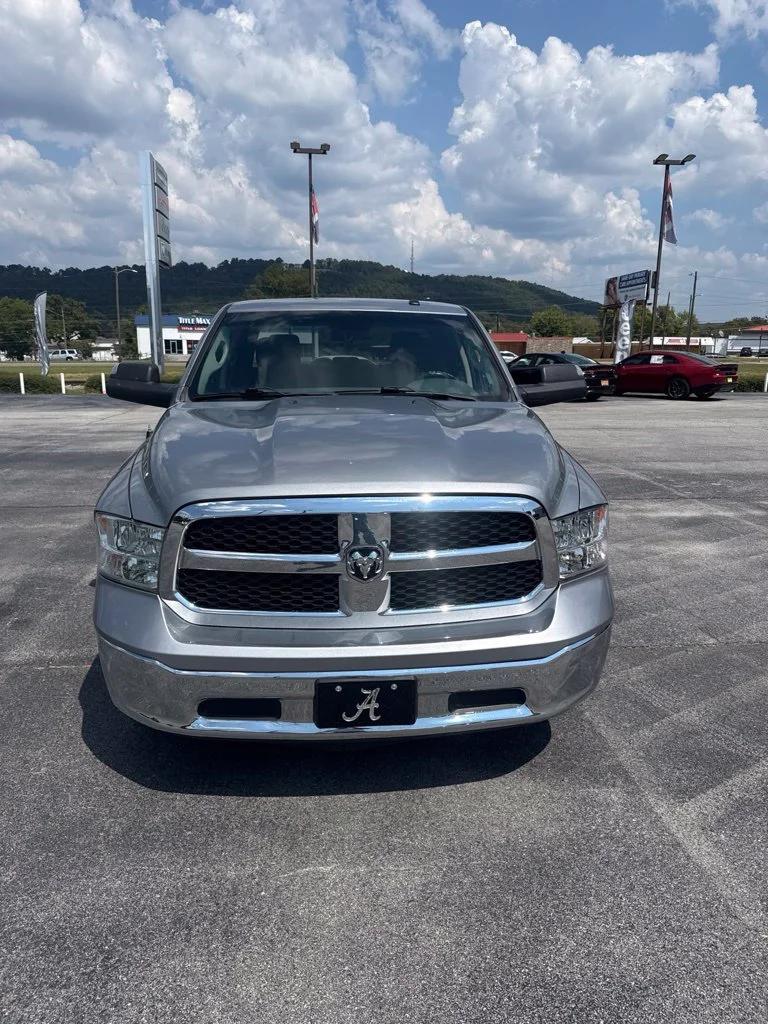 ram ram 1500 classic 2019 3C6RR6KT9KG643721 image ram ram 1500 classic 2019 3C6RR6KT9KG643721 image